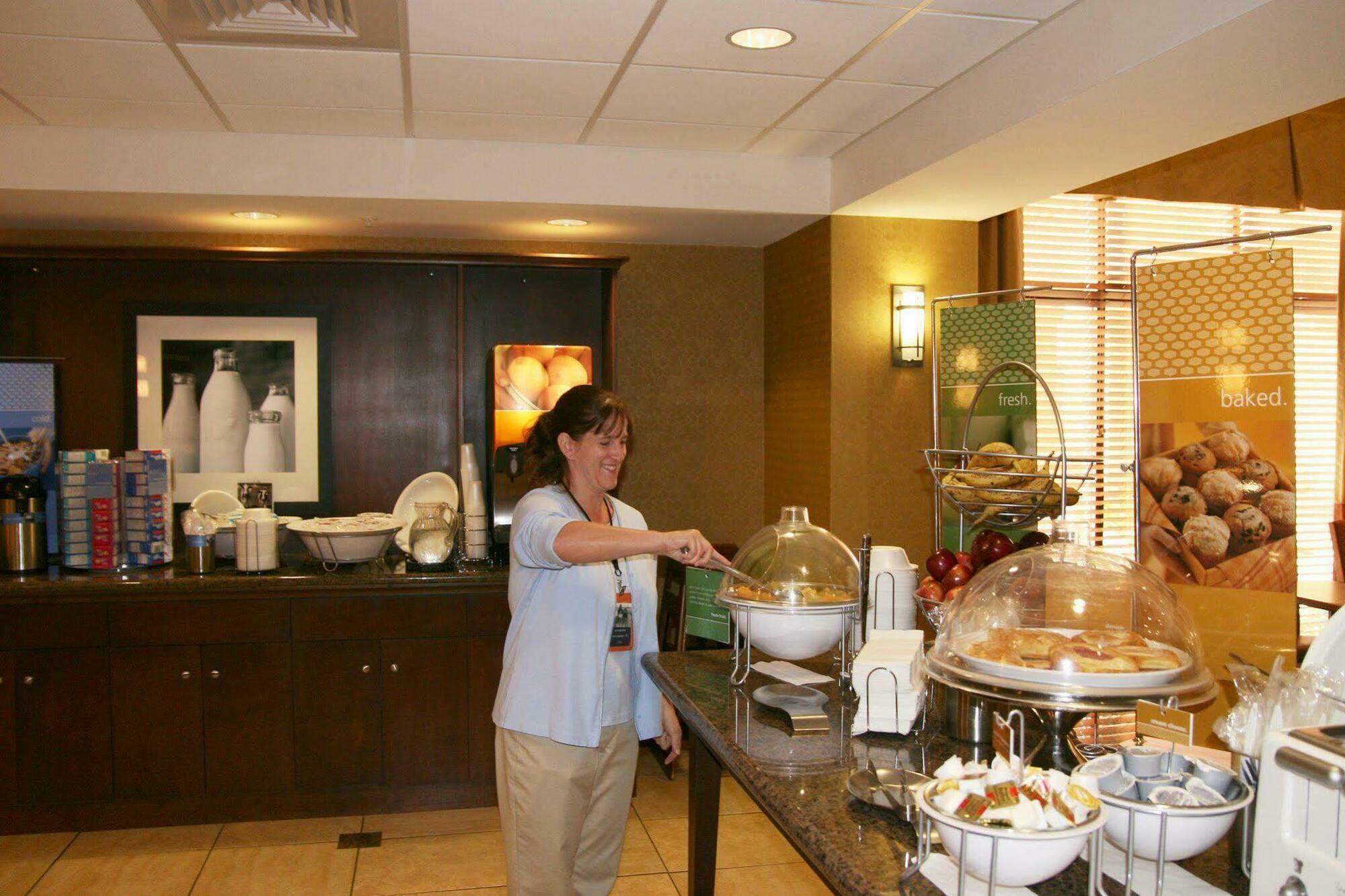 Hampton Inn&Suites Navarre Restaurant foto